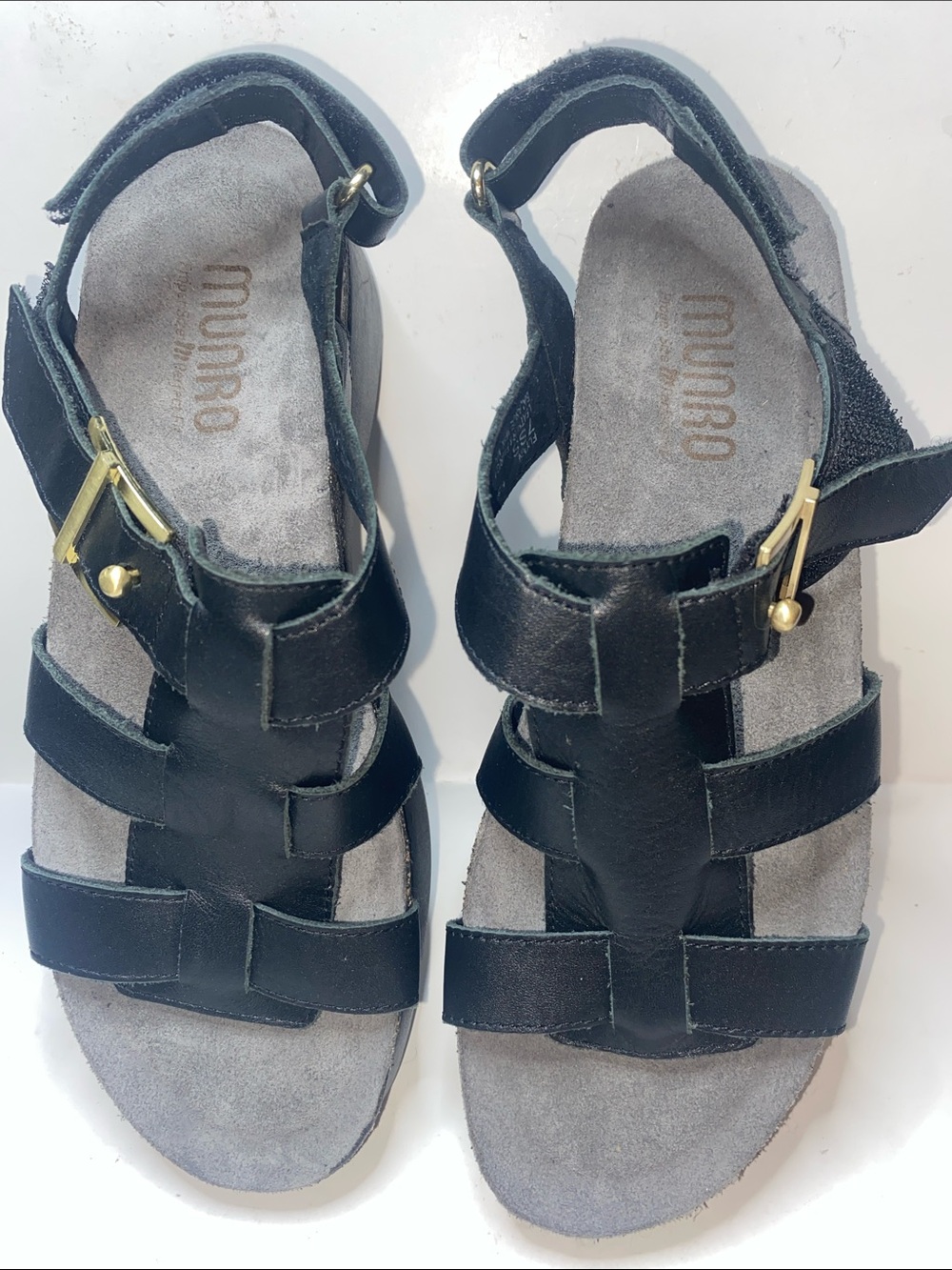 Munro Black Leather Multi-Strap Buckle Sandals